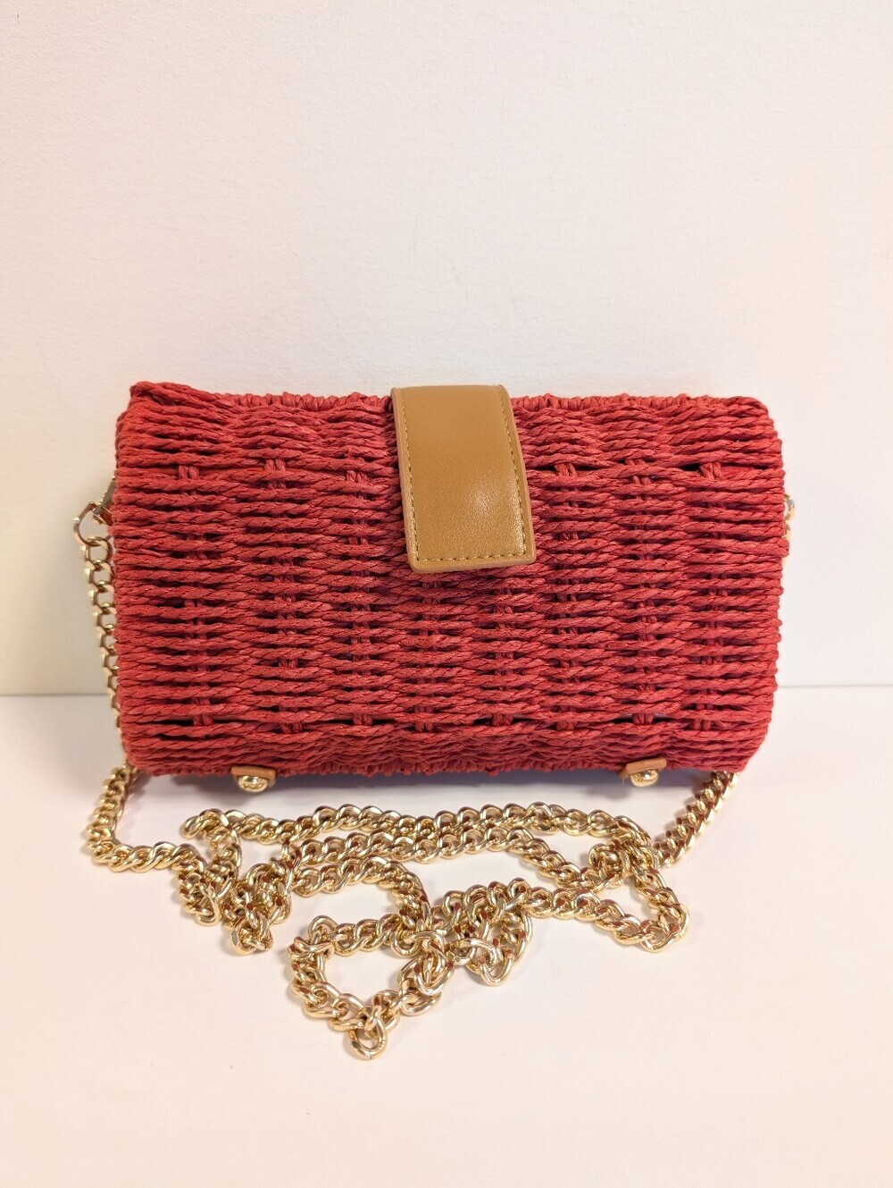 Shiraleah Chicago Coral Straw Crossbody Clutch Gold Chain Resort Bag